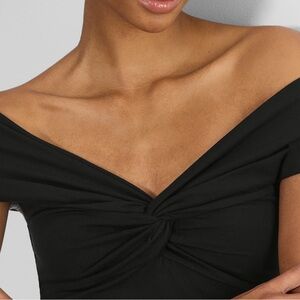 Aritzia Casual Contour Twist Off-shoulder Top
